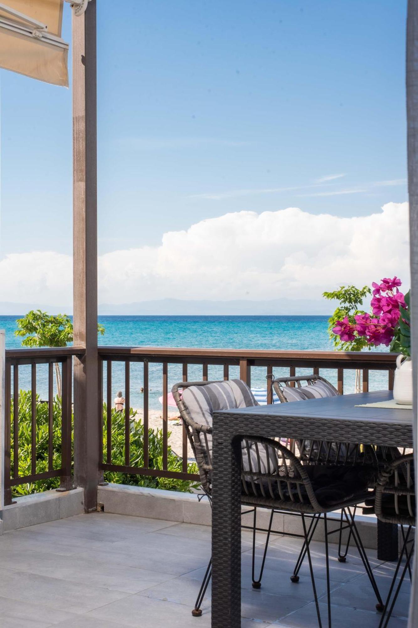 Houseloft Horizon Seafront Pefkochori Villa Kültér fotó