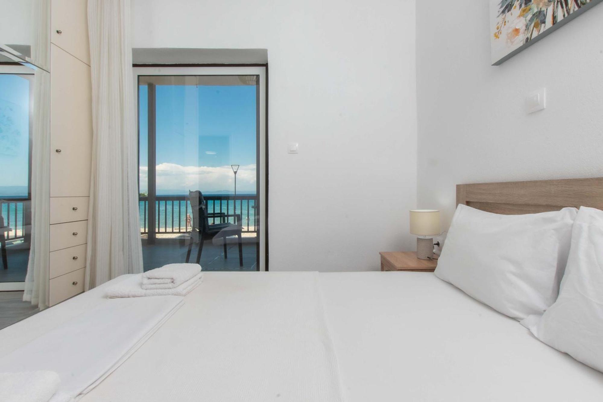 Houseloft Horizon Seafront Pefkochori Villa Kültér fotó